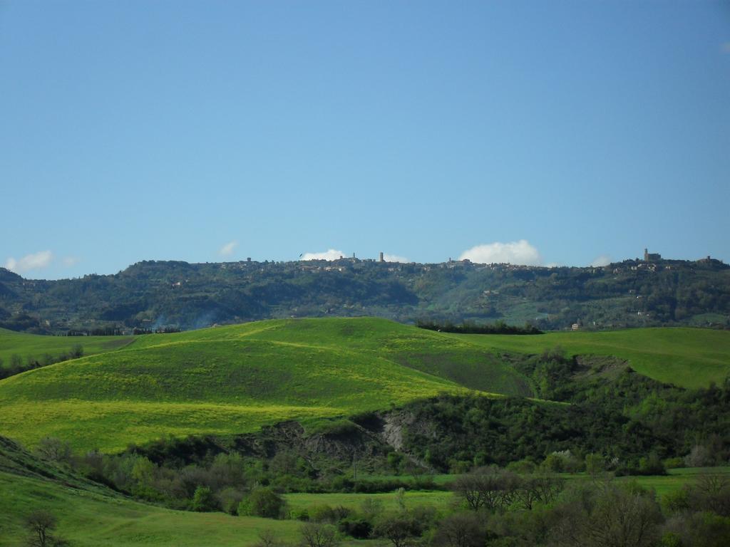 Agriturismo Podere Campaini Volterra Exterior photo