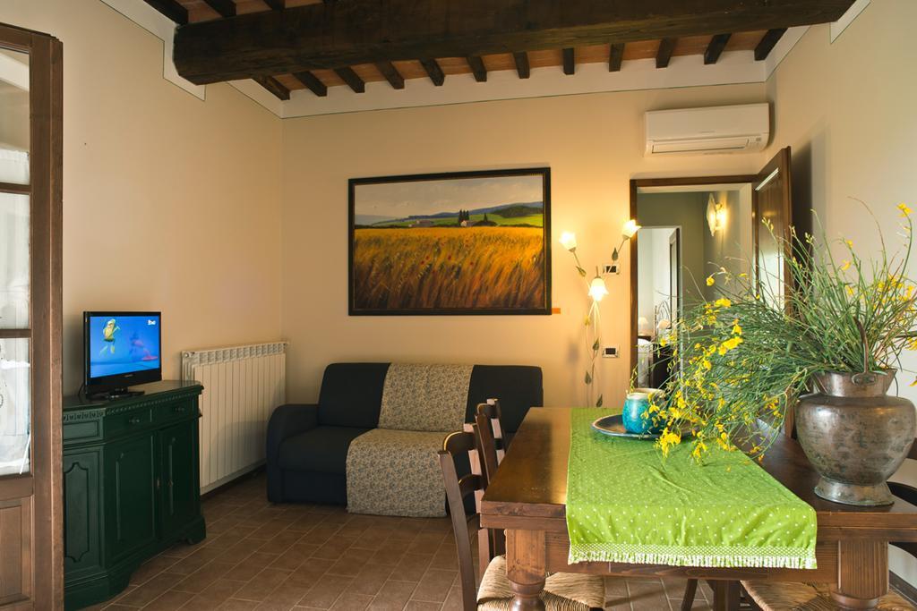 Agriturismo Podere Campaini Volterra Exterior photo