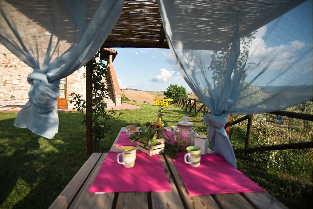 Agriturismo Podere Campaini Volterra Exterior photo