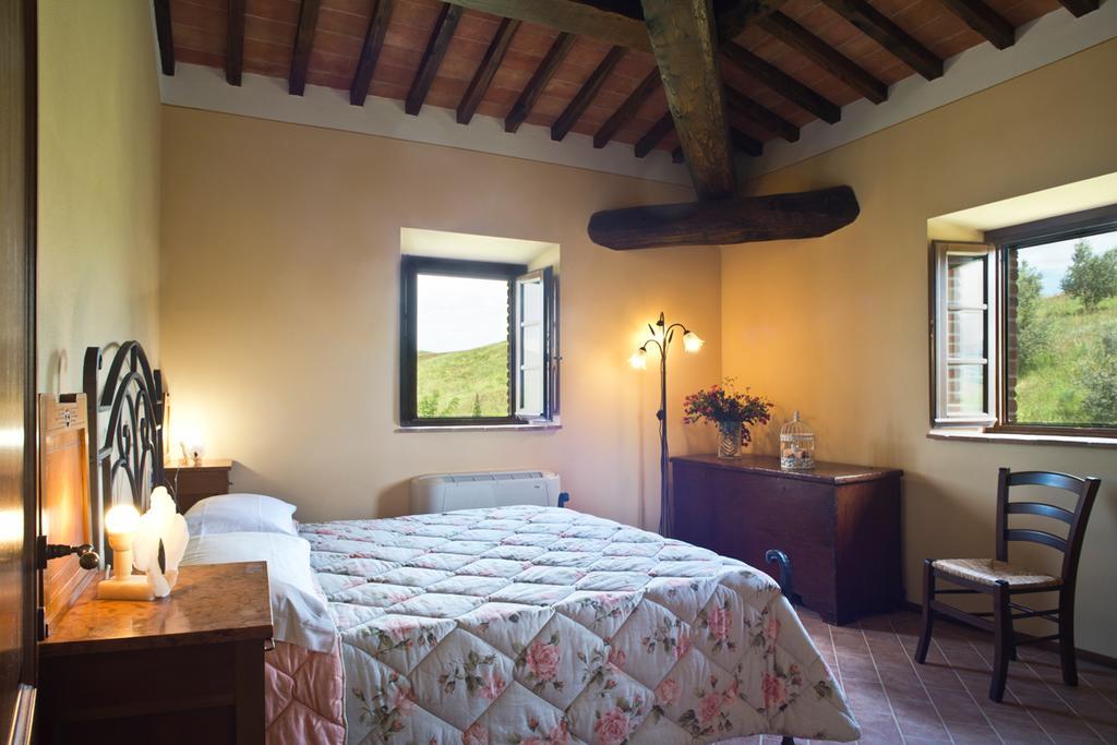 Agriturismo Podere Campaini Volterra Exterior photo