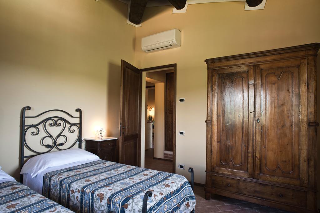 Agriturismo Podere Campaini Volterra Exterior photo